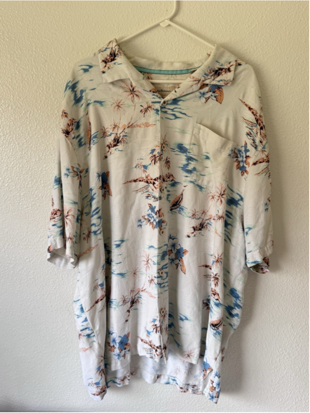 Tommy Bahama 100% Silk Hawaiian Shirt Men’s 3XB Tropical Beach Camp